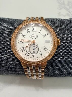 GV2 Two-Tone Rose Gold and Silver Women's Watch with Diamond Bezel - Model 9106